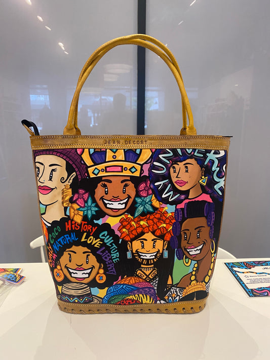 Cartera de cuero Mujeres de Panamá
